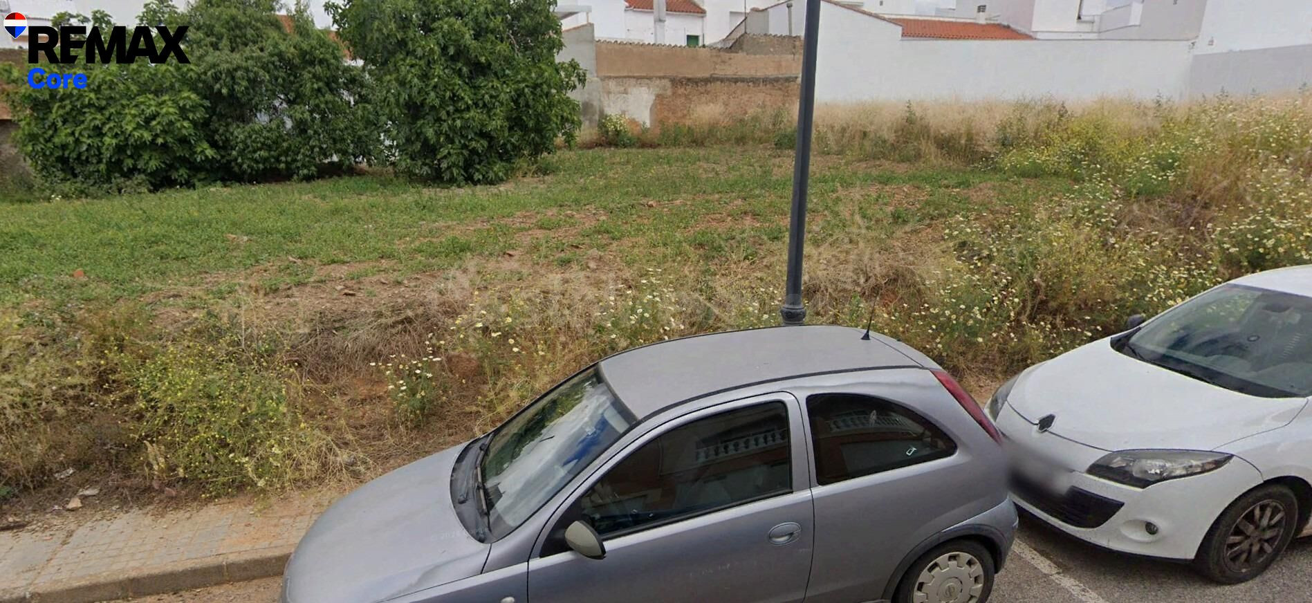 Gran oportunidad de amplio Terreno Urbano en Fuente del Maes - foto 2