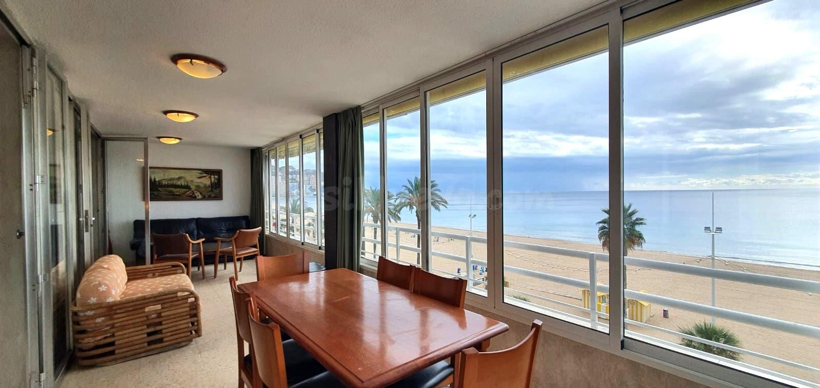 Magnífico apartamento de 143 metros en primera línea de la Playa de Levante de Benidorm