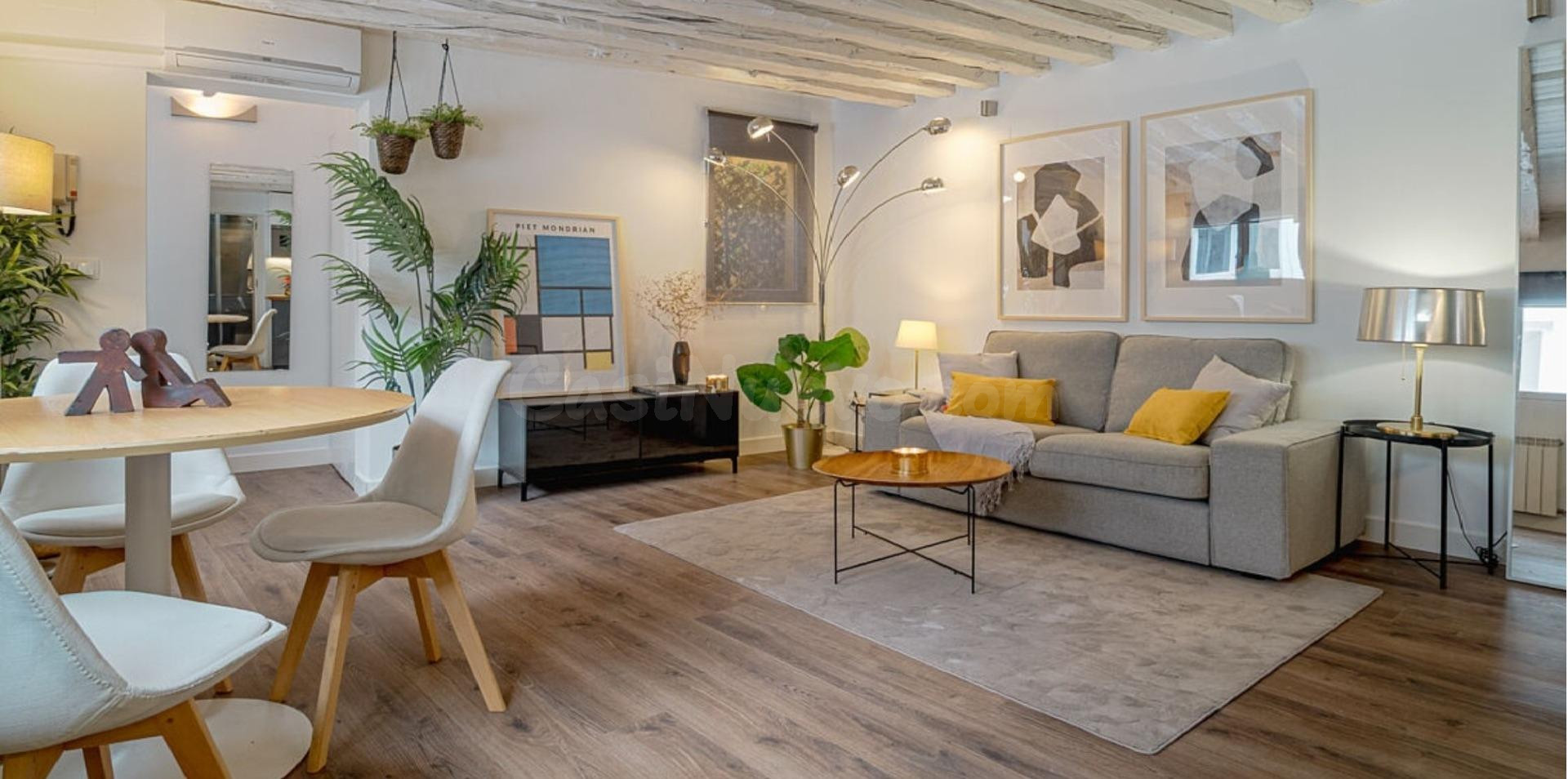 SERVICHECK INMOBILIARIA vende preciosa vivienda ubicada en pleno corazón de Chueca