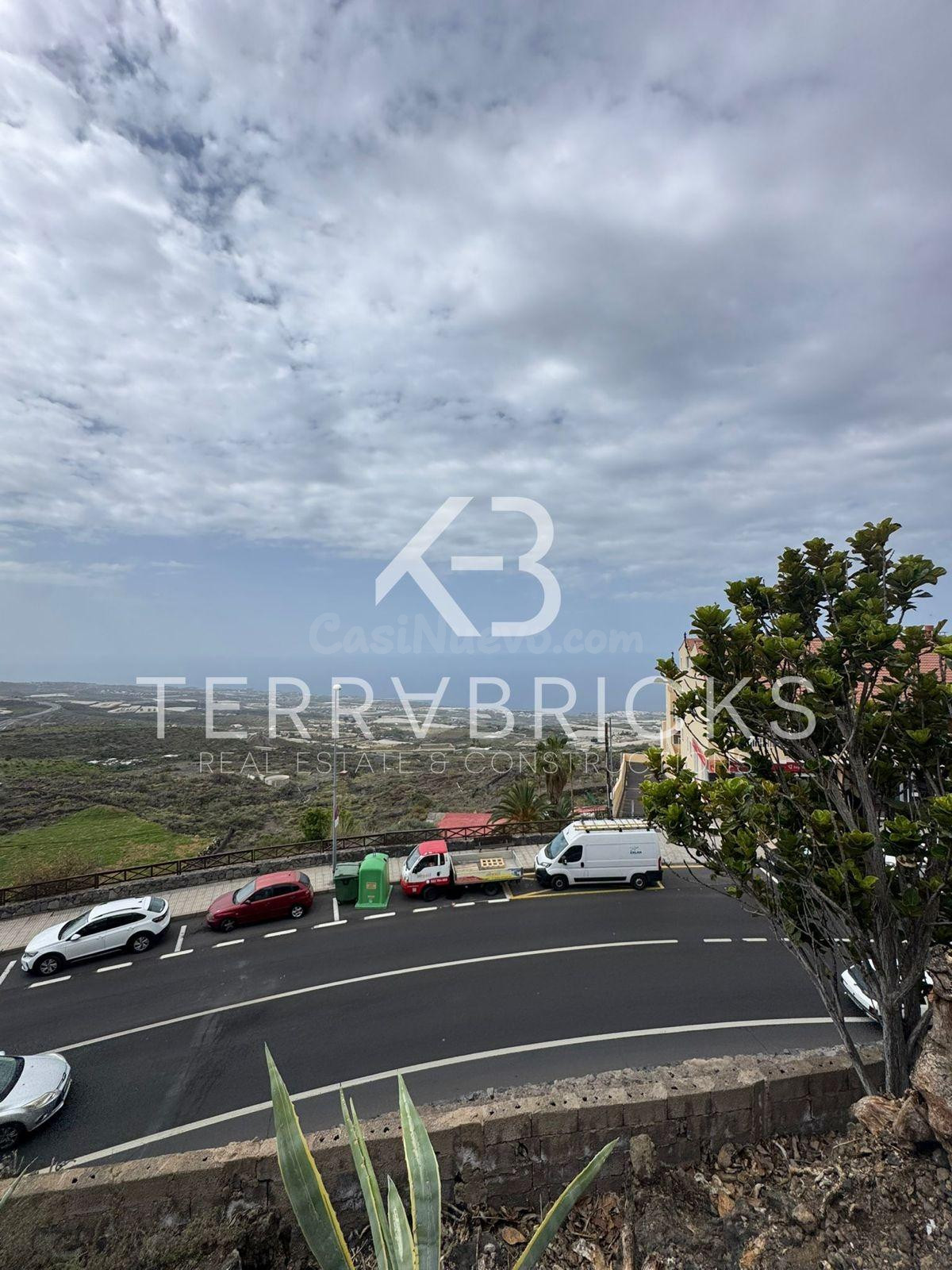 Venta de vivienda en el casco de Guía – Parcela urbana con g - foto 3