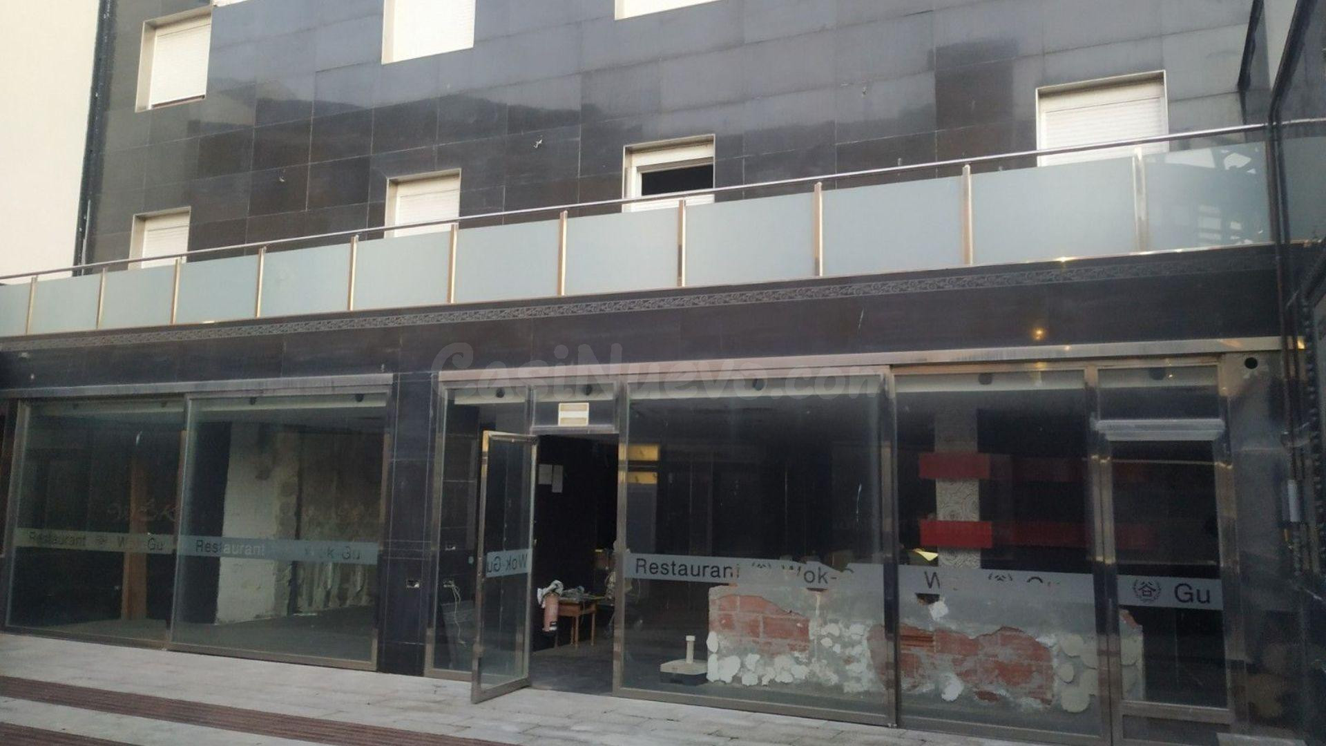 Edificio comercial y hotelero en venta en el centro de Platja d'Aro