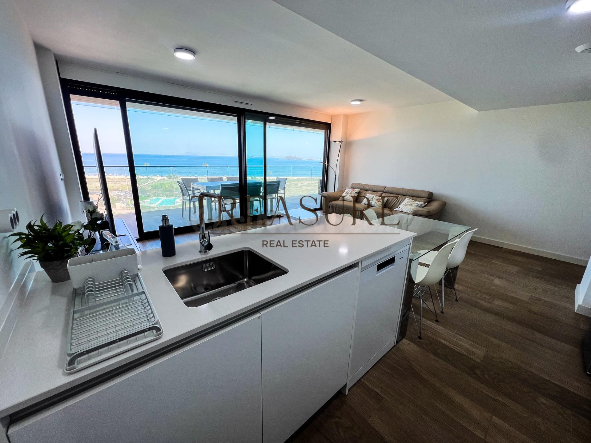 APARTAMENTO MODERNO CON SPA, PARKING Y ZONAS COMUNES EXCLUSIVAS EN PLAYA HONDA – PARAÍSO (CARTAGENA)