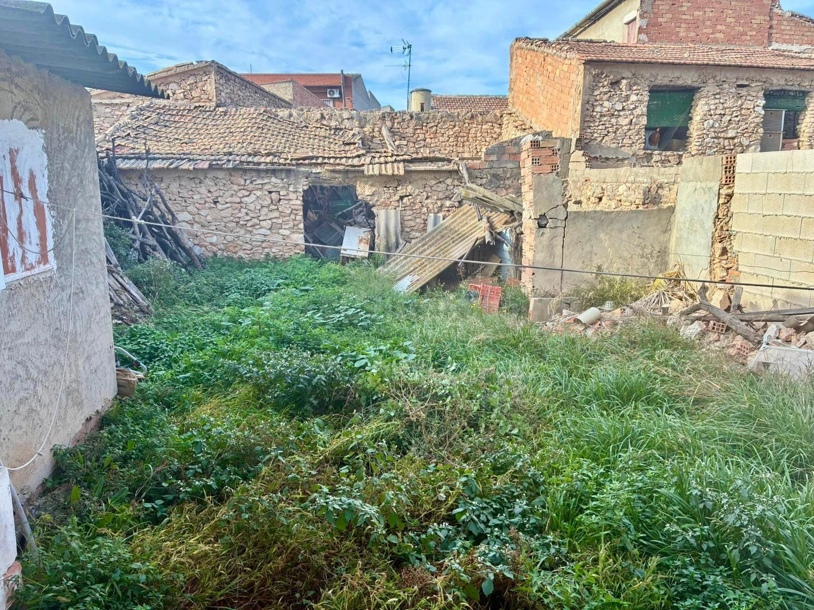 Casa Amplia de Dos Alturas con Patio y Boardilla en Las Torres de Cotillas