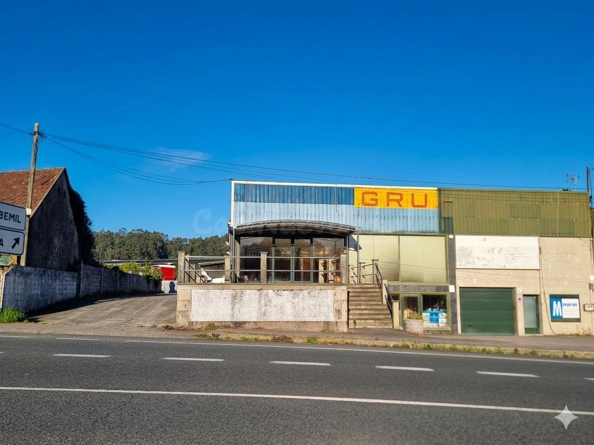 Vistamar Comercializa Nave industrial en la nacional 550, carretera de entrada a Caldas de Reis