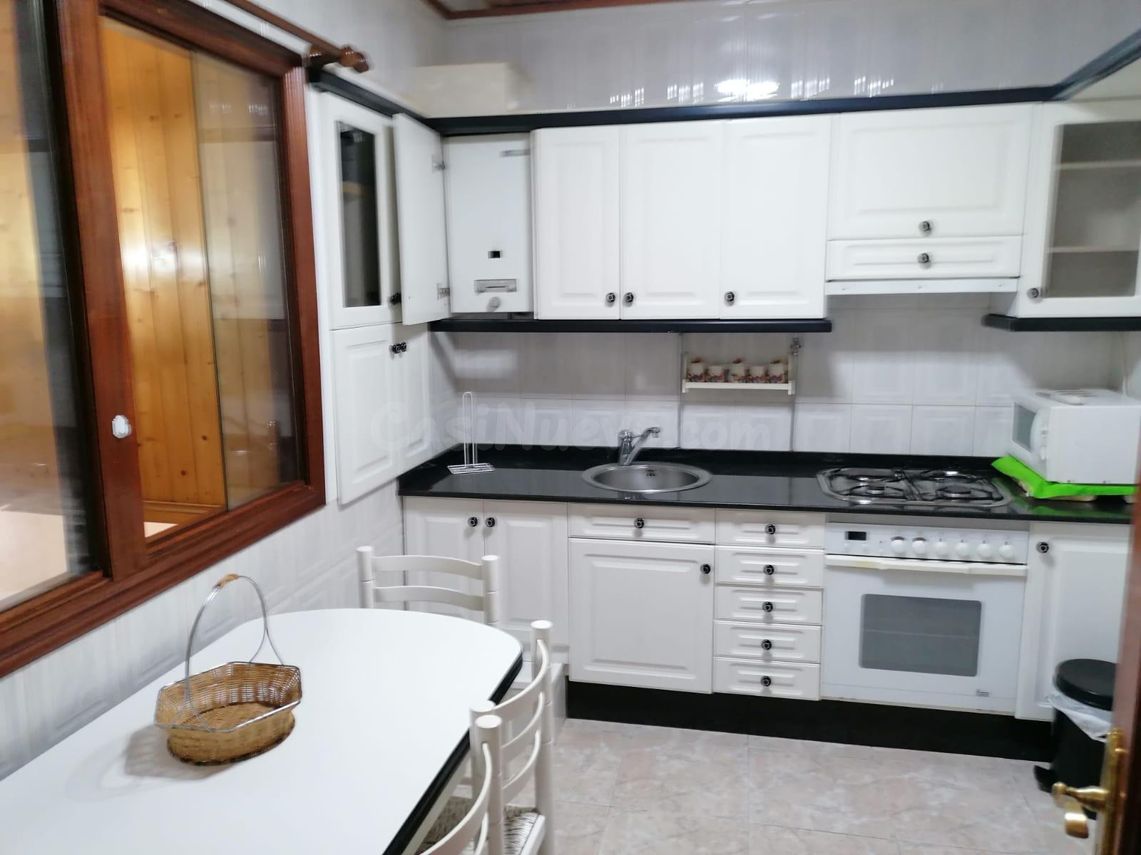 Exclusiva Casa en el Corazón de Trives: Oportunidad Única pa - foto 3