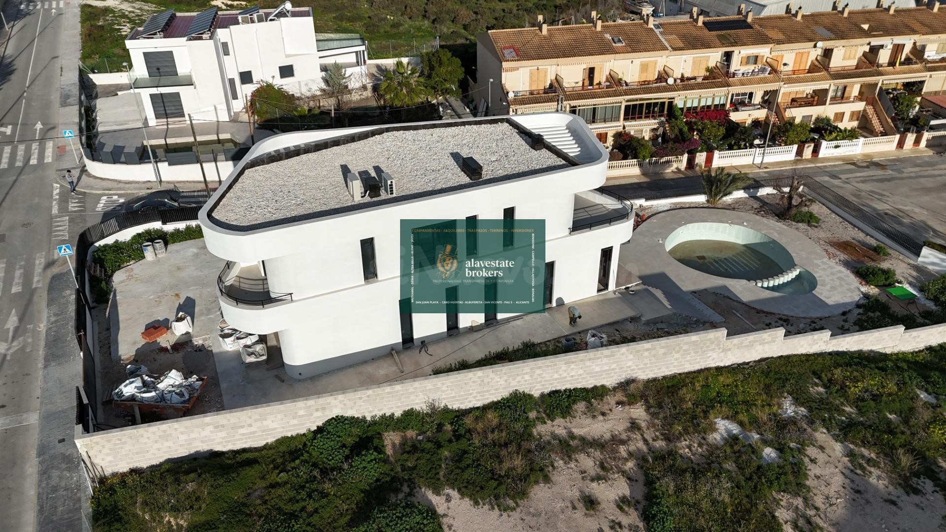 CHALET EN LA FONT A ESTRENAR