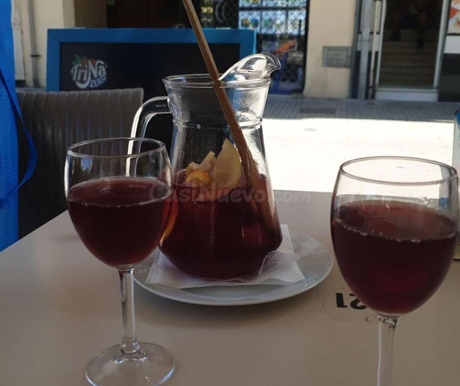 Traspaso Cafetería en pleno centro de Pineda de Mar en ubicación inmejorable
