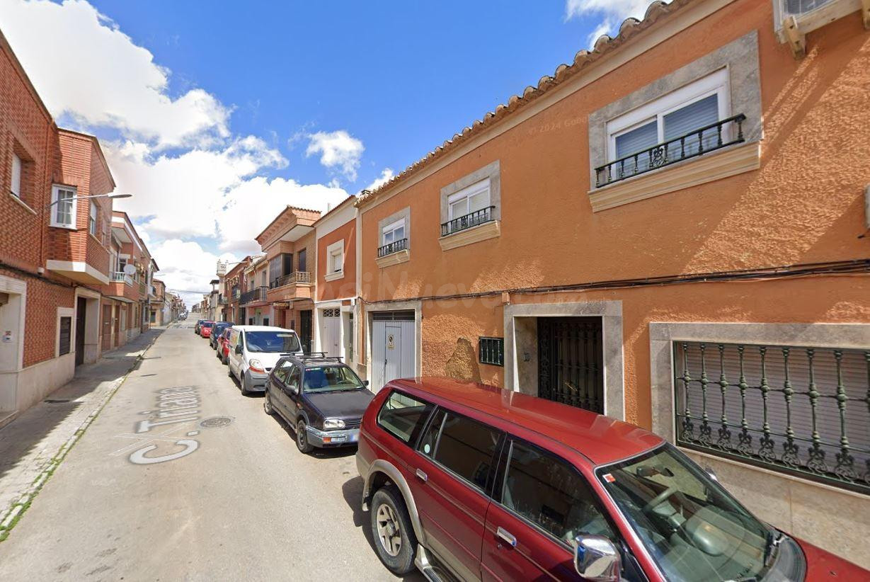Se vende piso OKUPADO en Calle Triana Nº 22 ValdepeÑ±as (Ciu - foto 4