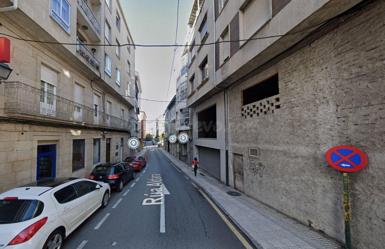 Se vende piso OKUPA en O CarballiÑ±o (Ourense).