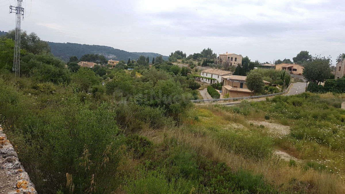 Se vende solar en Galilea con proyecto para vivienda