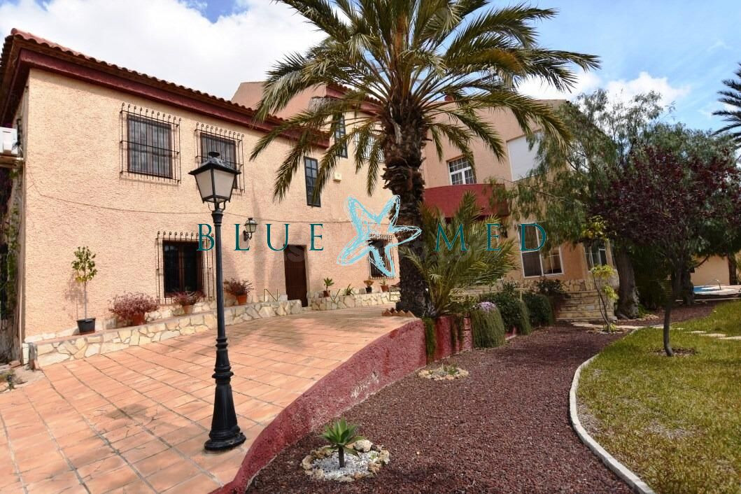 Casa de campo en venta en Los Lorentes