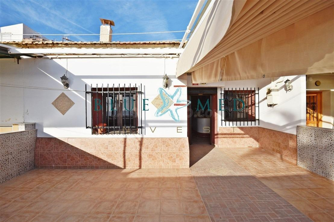 RESTAURANTE Y CASA ANTIGÜA EN PRIMERA LÍNEA DE BOLNUEVO