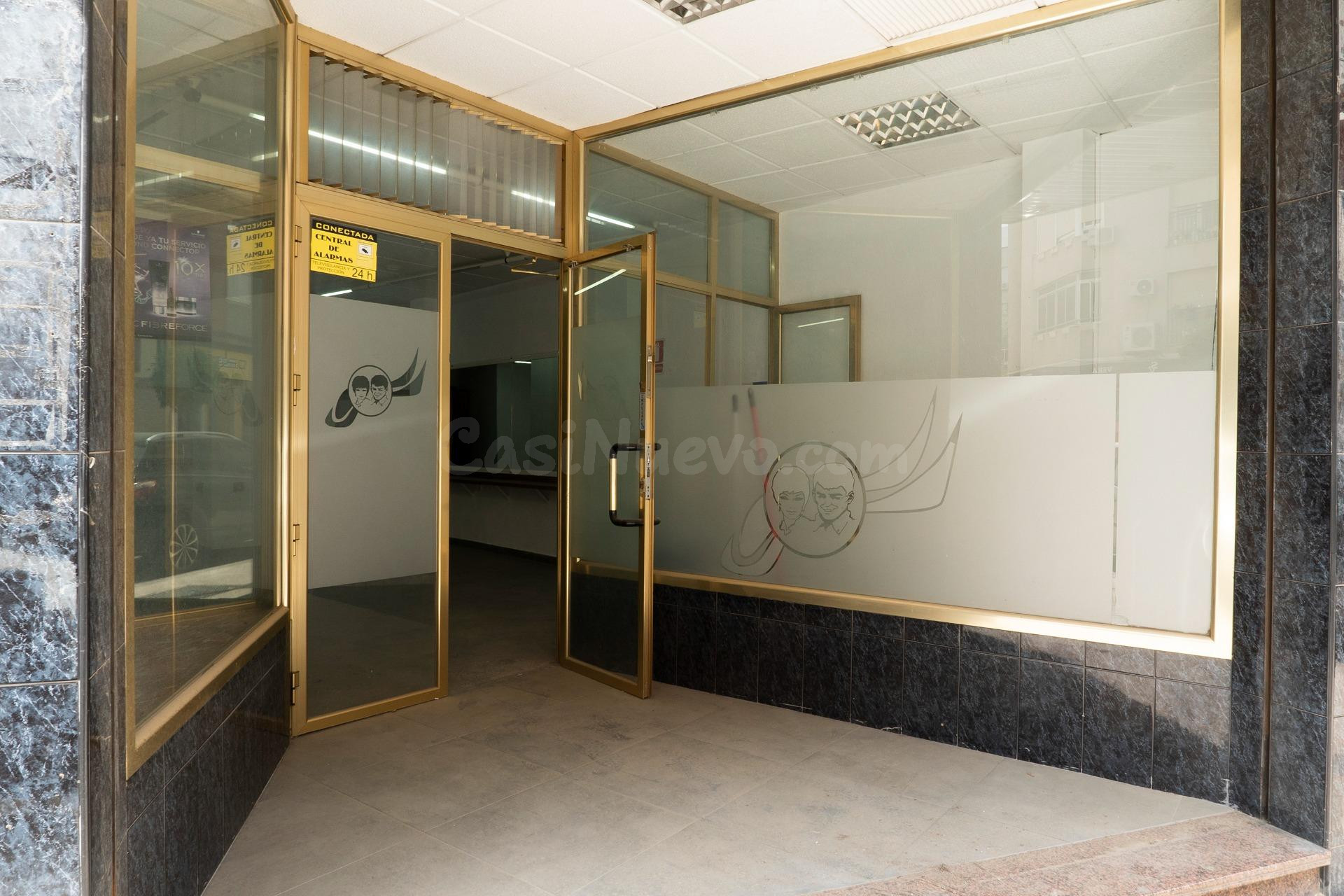 AMPLIO LOCAL EN VENTA O ALQUILER EN MILLAN DE PRIEGO