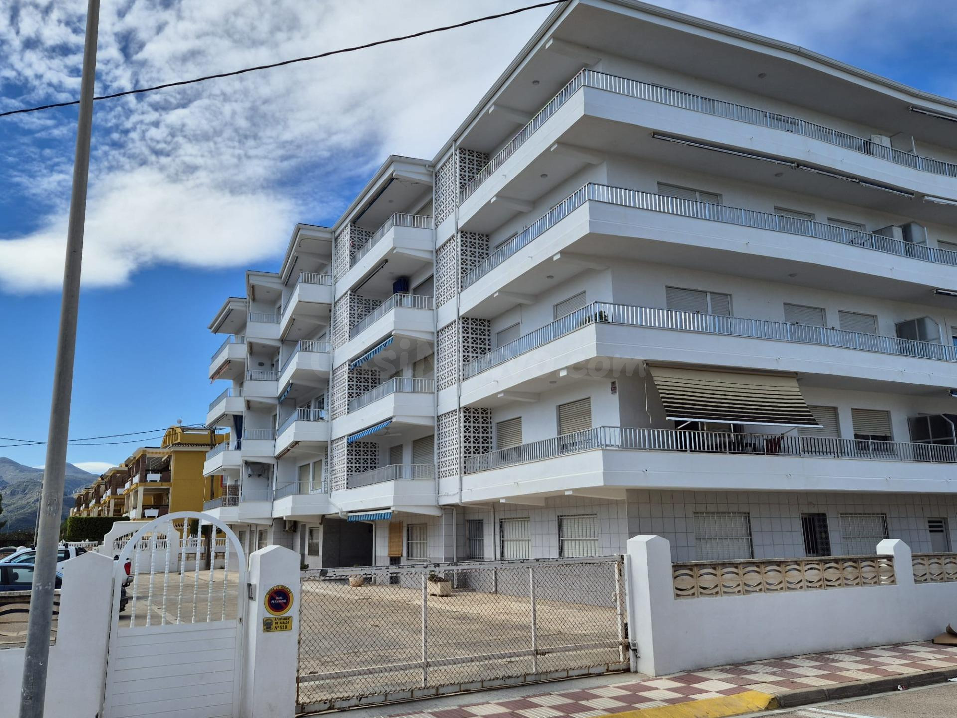 PISO EN PLAYA DE XERACO - VISTAS AL MAR!