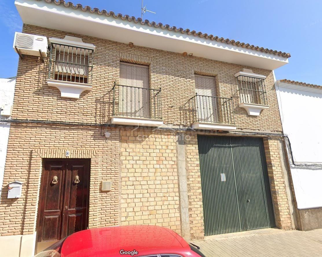 Gran oportunidad en pleno centro de la localidad. - foto 2