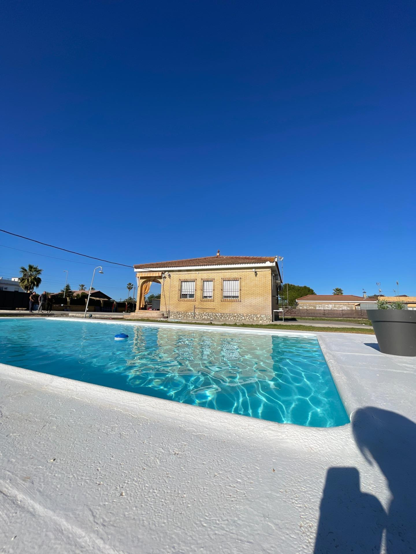 CHALET INDEPENDIENTE EN EXCLUSIVA – URB. EL SOCORRO (CARMONA)