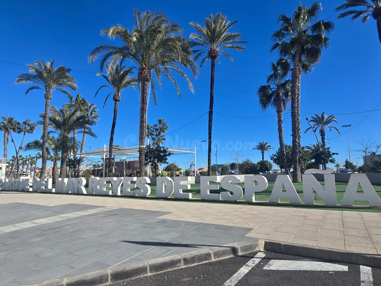 Solar urbano en San Pedro del Pinatar, perfecto para proyecto turístico.