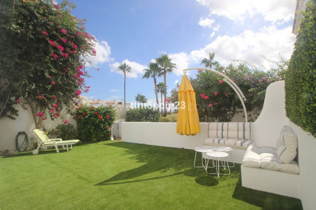Adosada en Venta en Casares Málaga