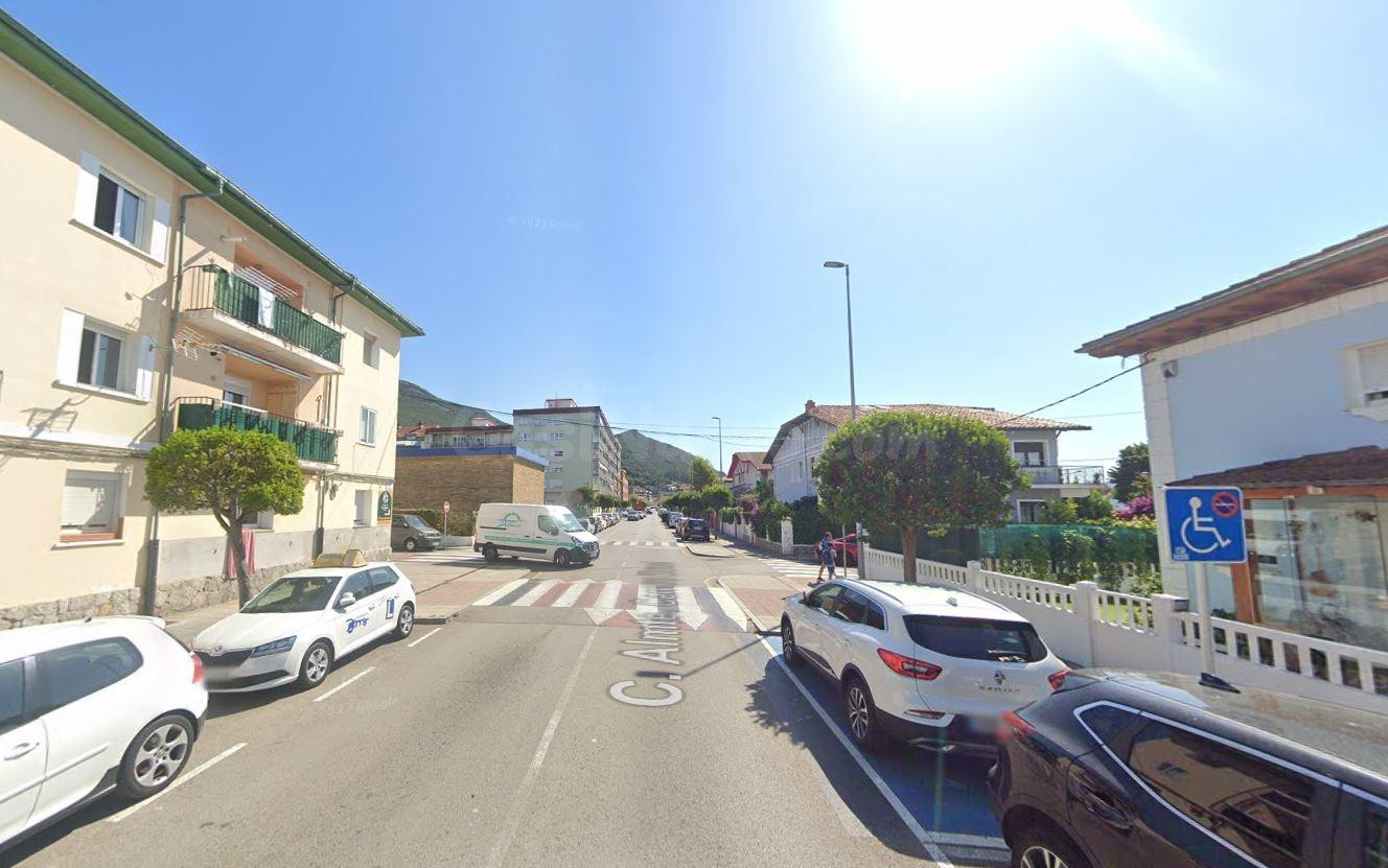 Se vende piso OKUPA en SantoÑ±a (Cantabria).