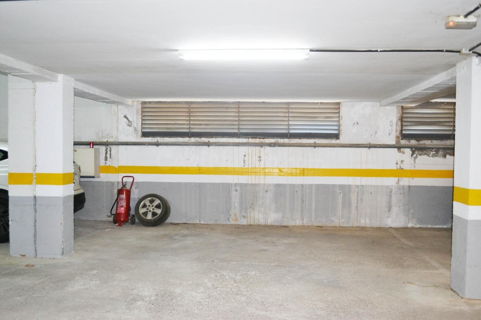 Plaza de garaje cómoda y de fácil acceso