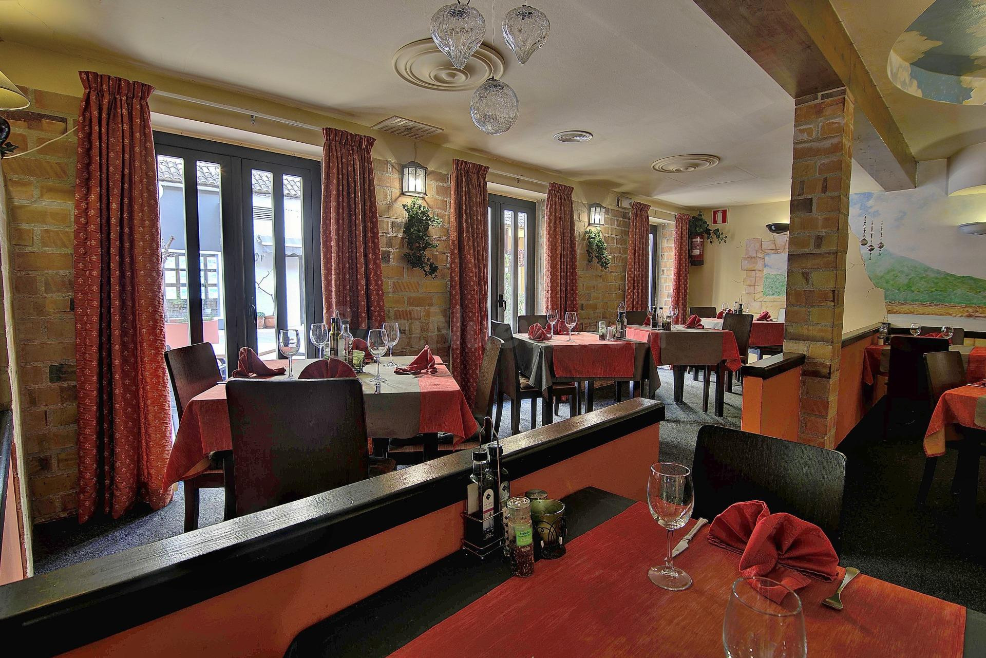 Restaurante con local en centro de Calpe - foto 2