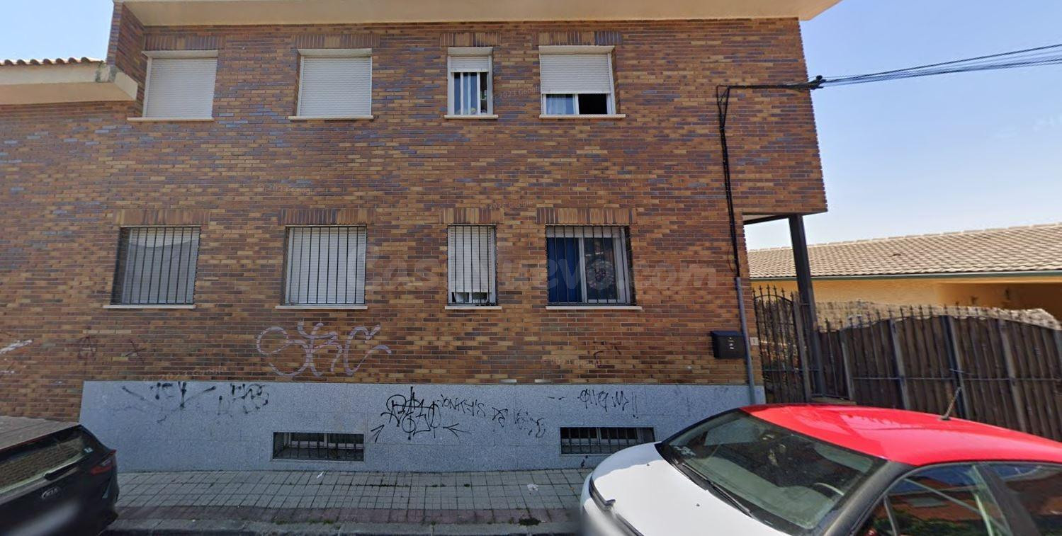 Se vende piso OKUPA en Colmenarejo (Madrid). - foto 3