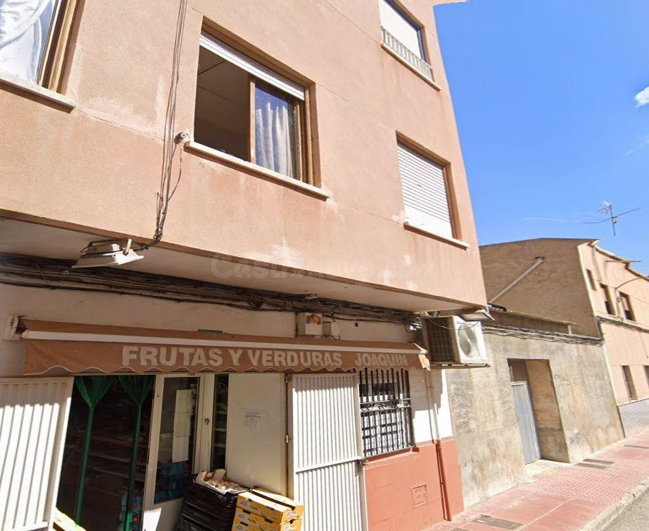 Se vende piso ALQUILADO en Calle Ruperto Chapi 5 de Callosa de Segura (Alicante).