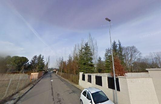 SE VENDE casa  OKUPA en C HERRADURA 18 de Villamayor - foto 3