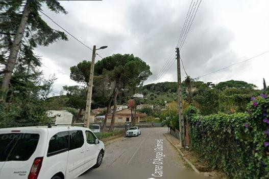 SE VENDE casa  OKUPA en C Angel Guimera 3 de Sant Pere de Vi