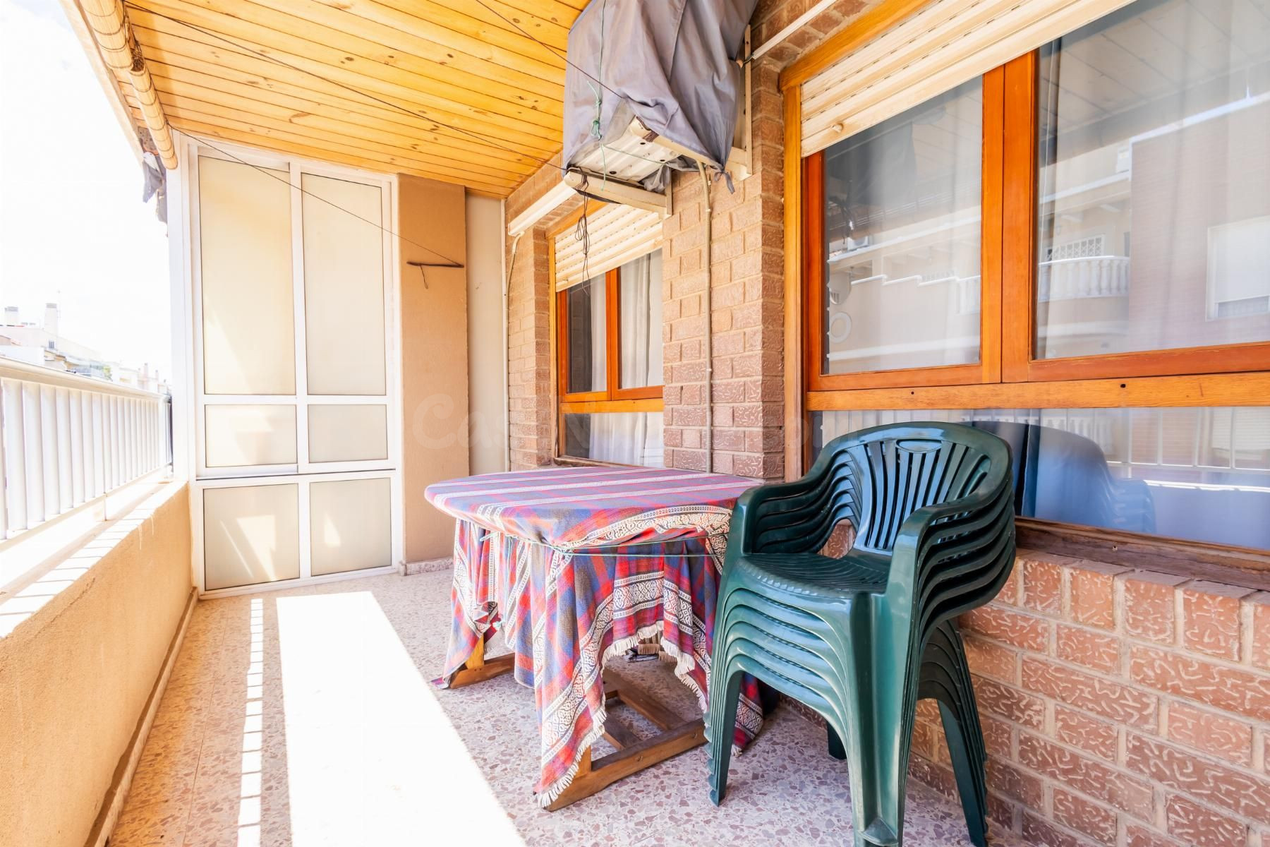 APARTAMENTO DE 3 DORMITORIOS Y 2 BAÑOS EN TORREVIEJA (ACEQUION)