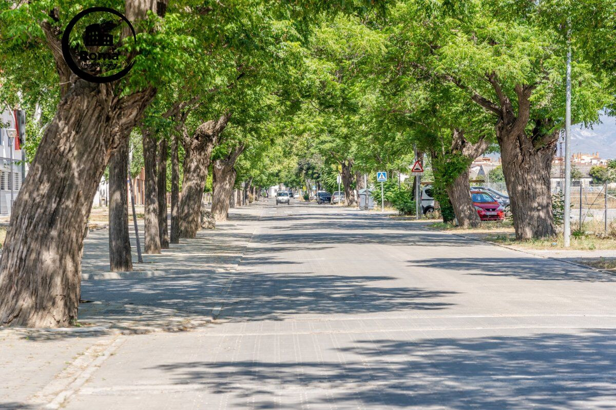 PARCELA EN SANTA FE (GRANADA). 123.000 €
