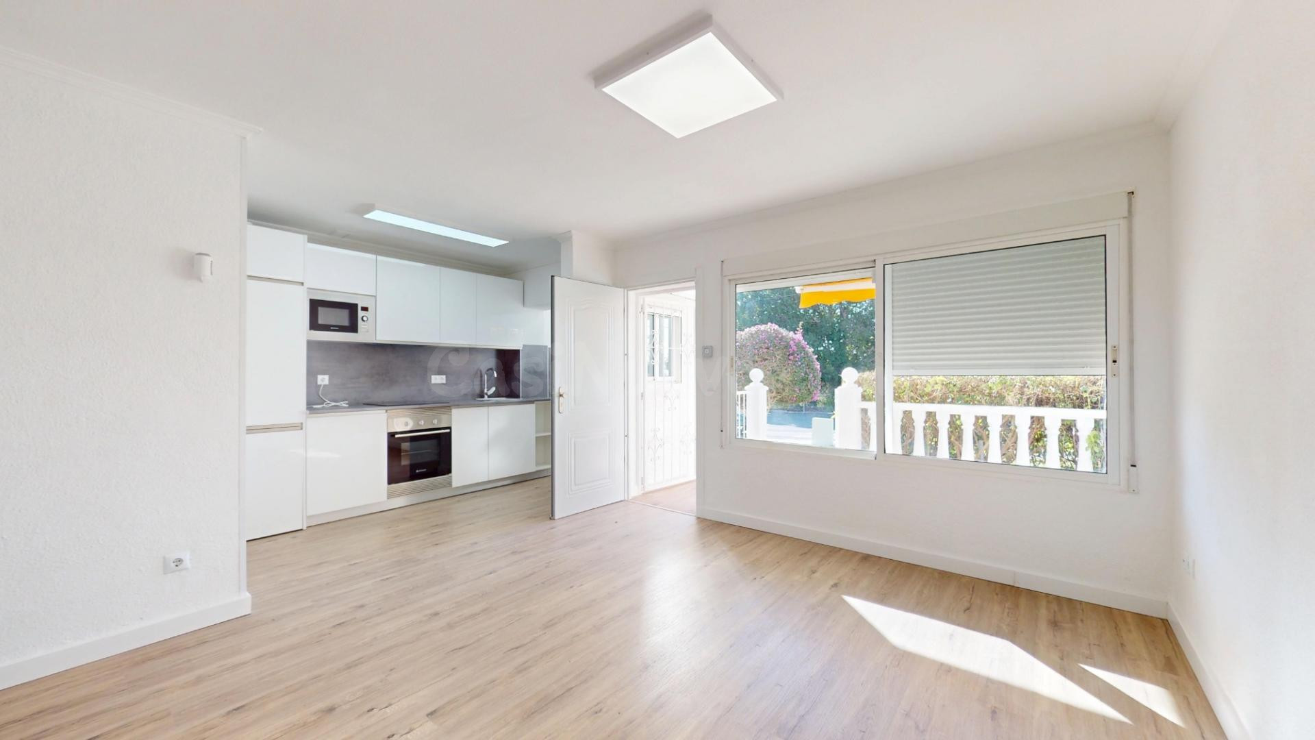 Encantador bungalow reformado con amplias terrazas en Villamartín