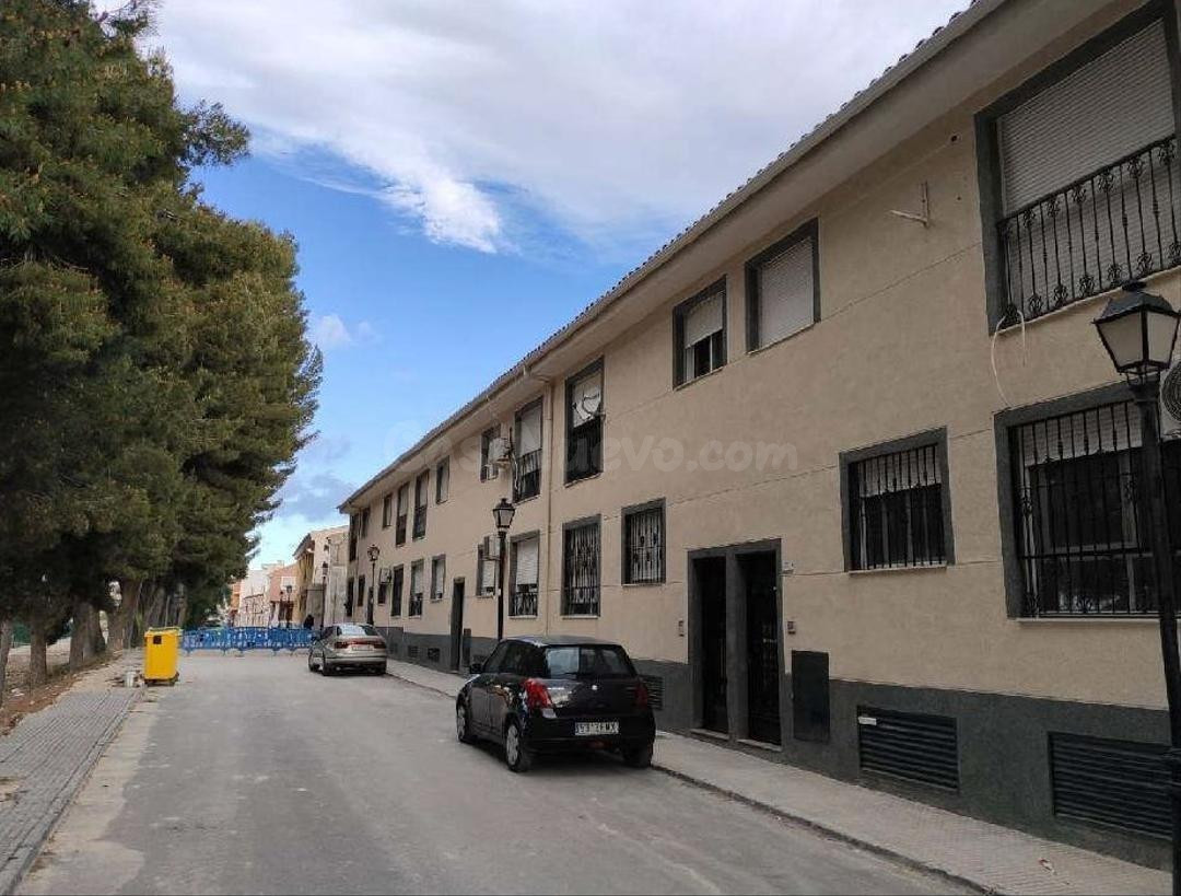 SE VENDE piso + garaje ALQUILADOS en Avenida estación Fc Blanca (Murcia)
