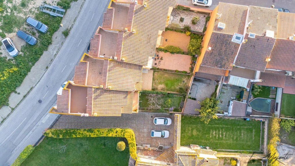 Casa pareada con jardín, terrazas y garaje doble a 5 min de  - foto 5
