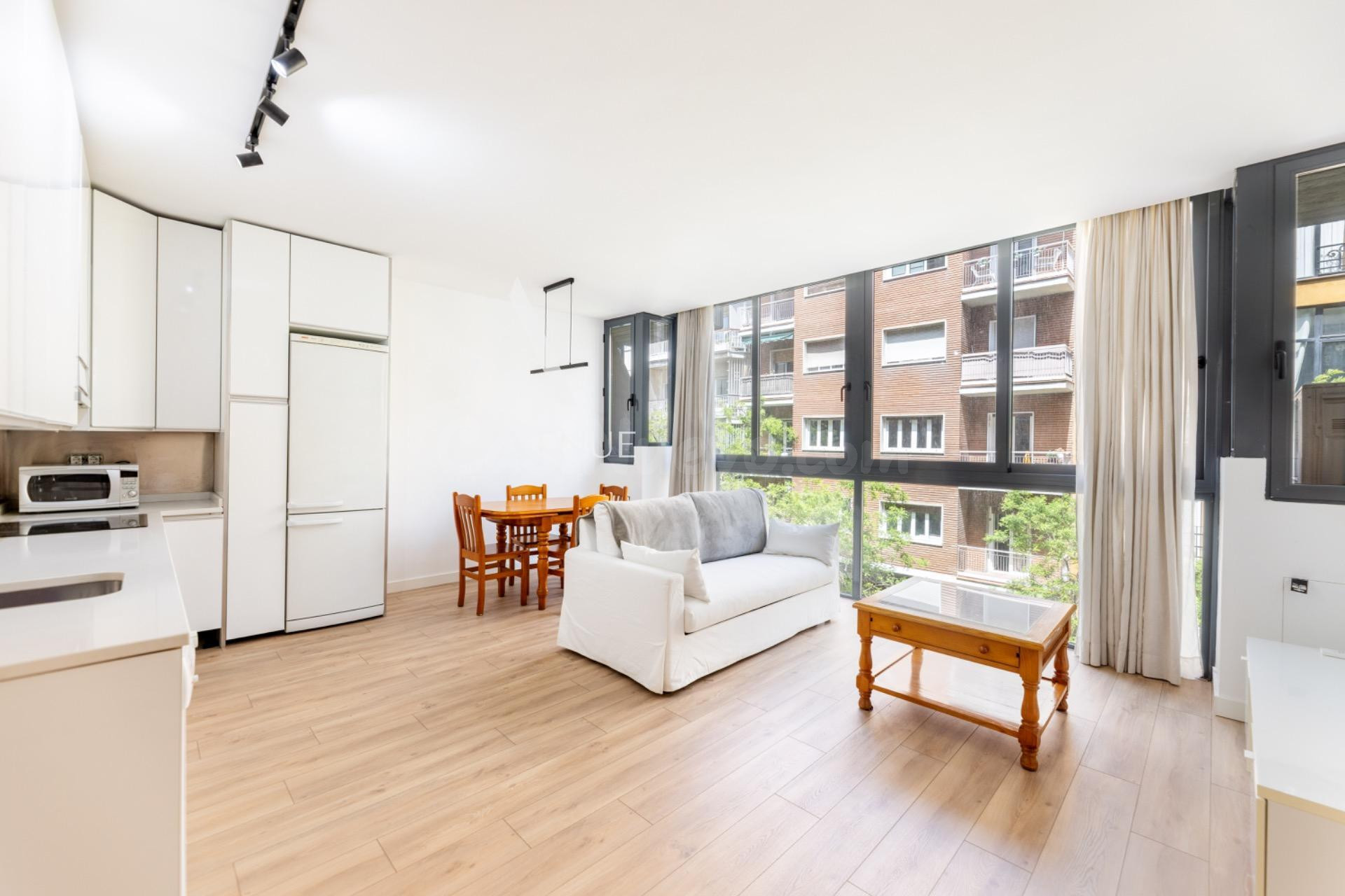 Piso exterior en Goya