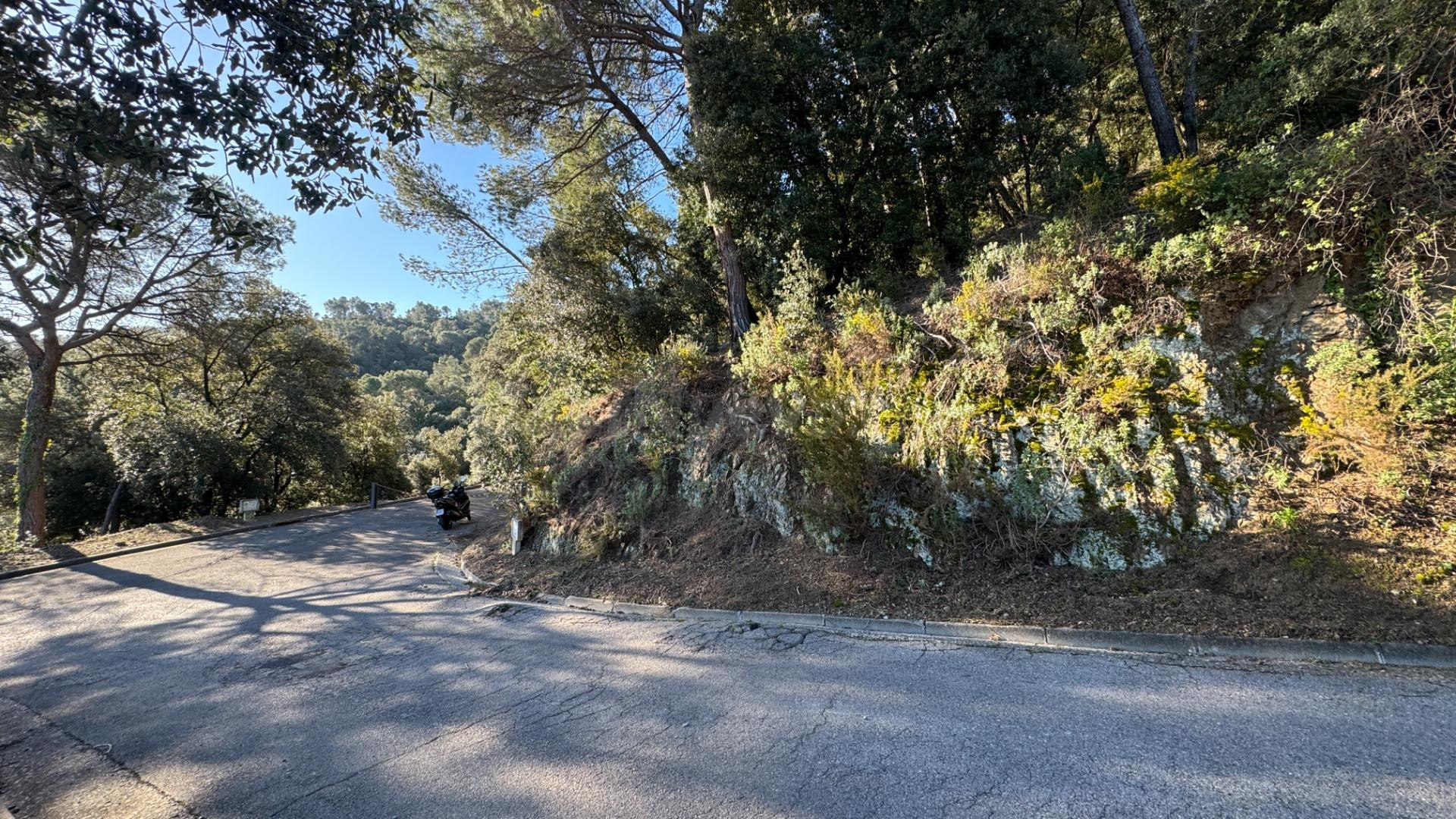 El terreno que puede convertirse en una pequeña promoción residencial - foto 5