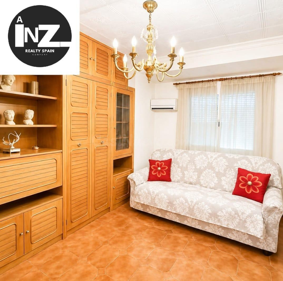 Casa independiente con encanto y múltiples posibilidades en Llano del Beal, a un paso del mar