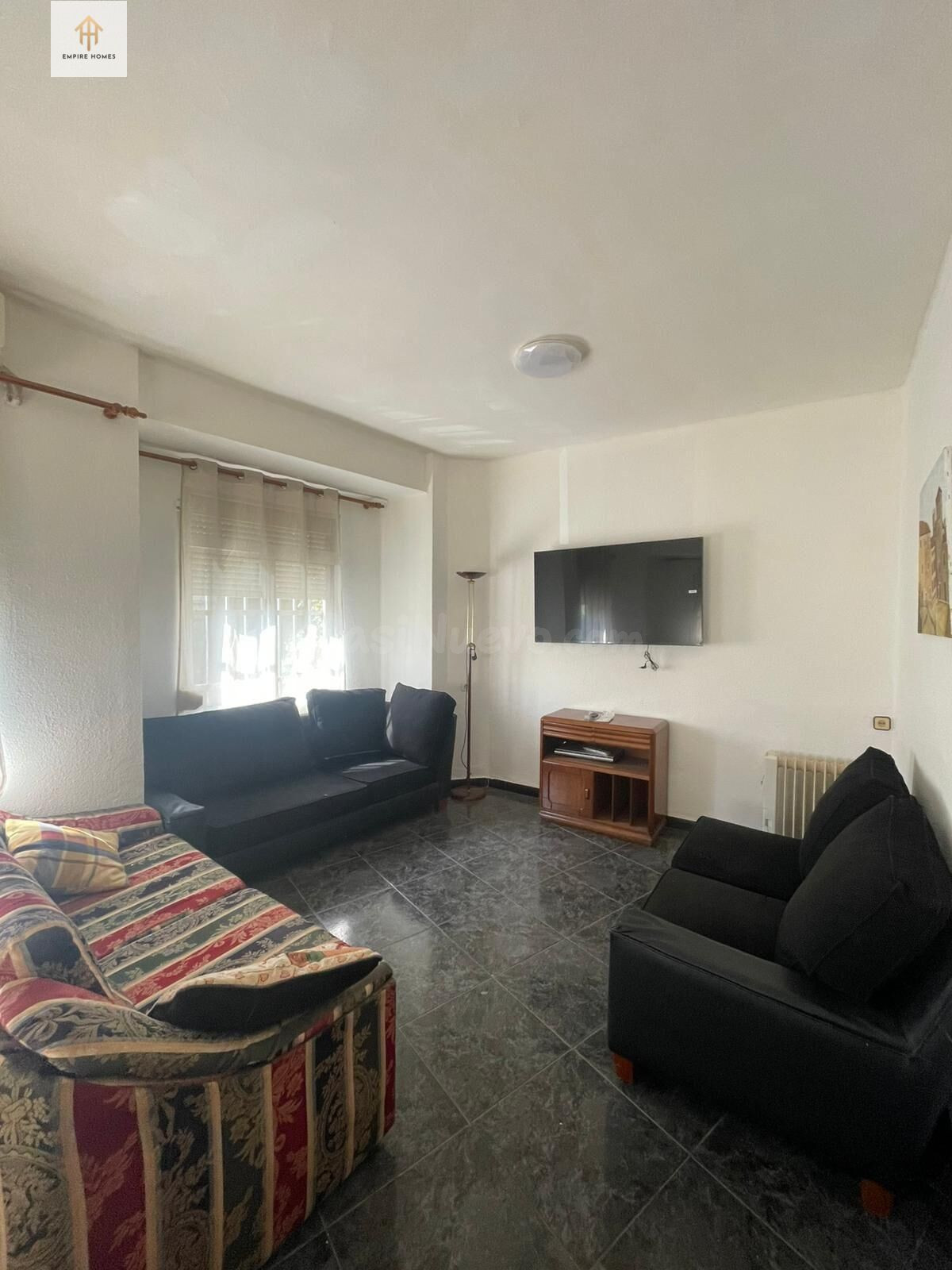 ¡Piso para estudiantes - compartir! 2 habitaciones equipadas en Reyes Huertas -- Empire Homes