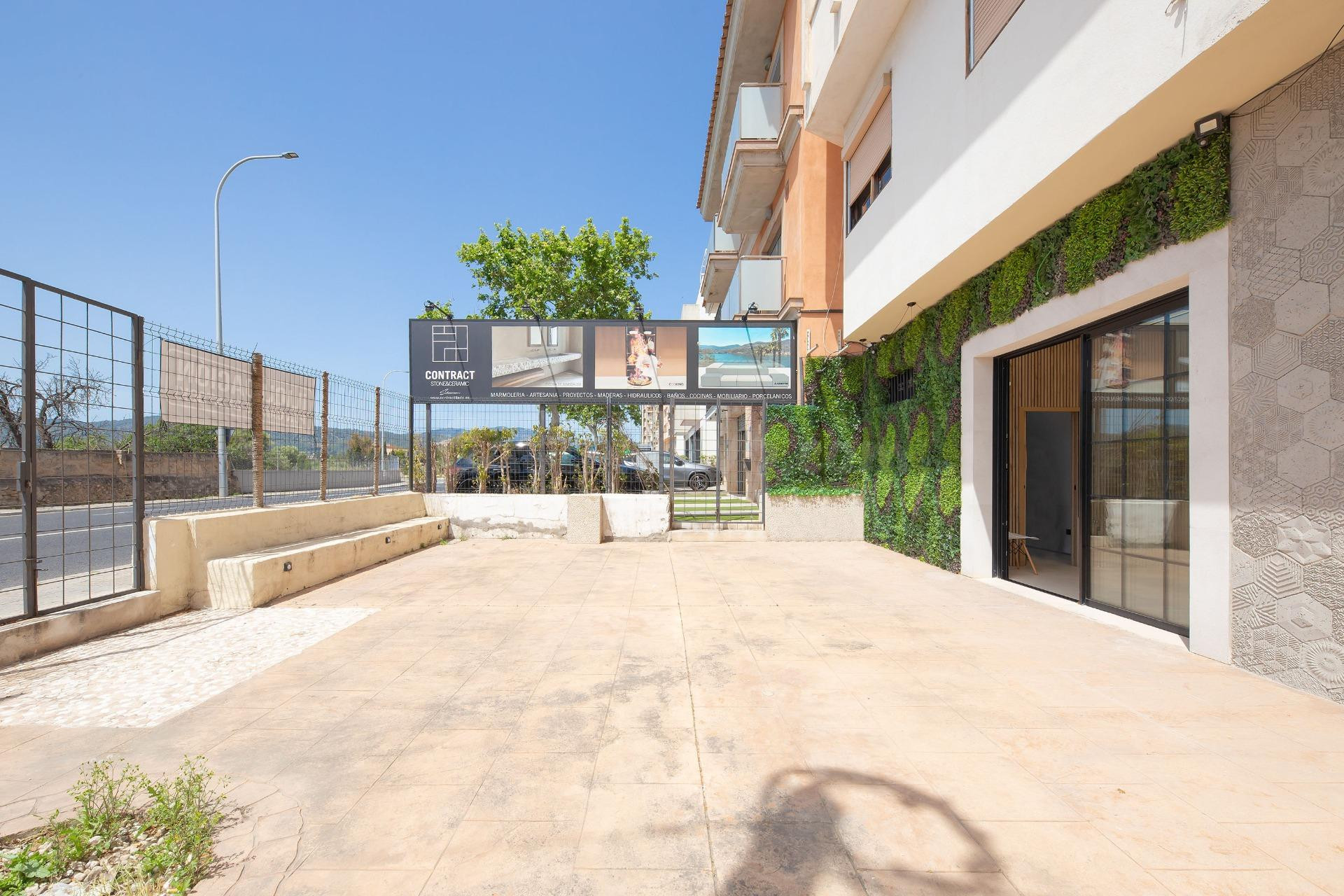 Alquiler Local Comercial con gran Terraza
