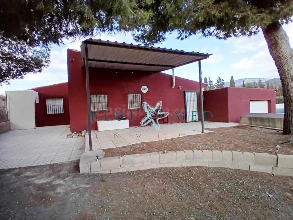 3 DORMITORIOS 2 BAÑOS CASA DE CAMPO CON PISCINA PRIVADA
