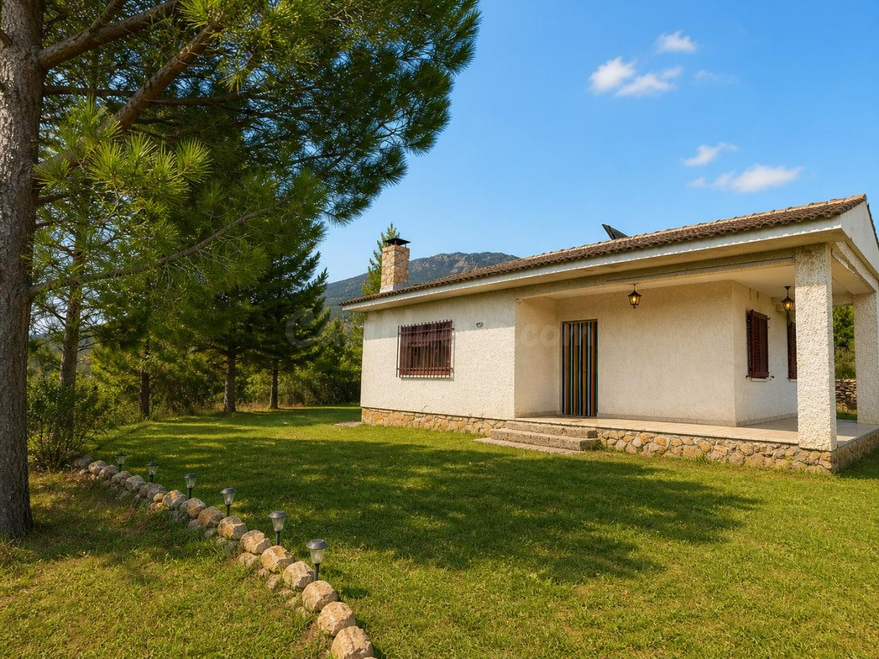 Un Exclusivo Refugio Ecológico con Vistas Panorámicas a la M - foto 3
