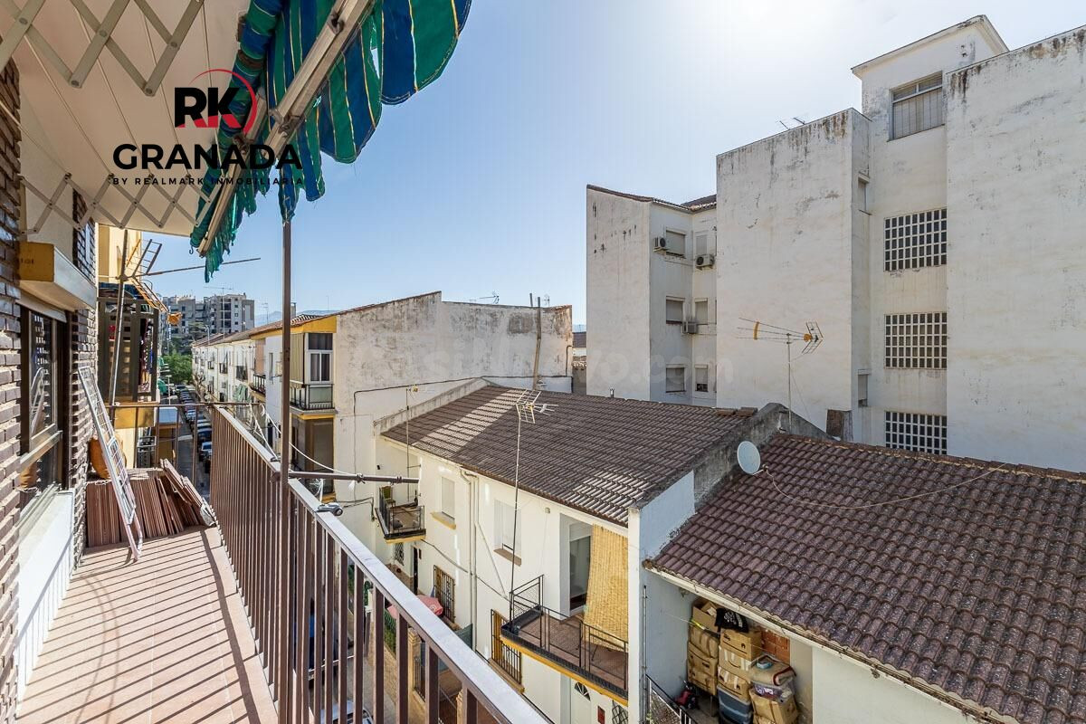 PISO JUNTO AVENIDA DE ANDALUCIA
