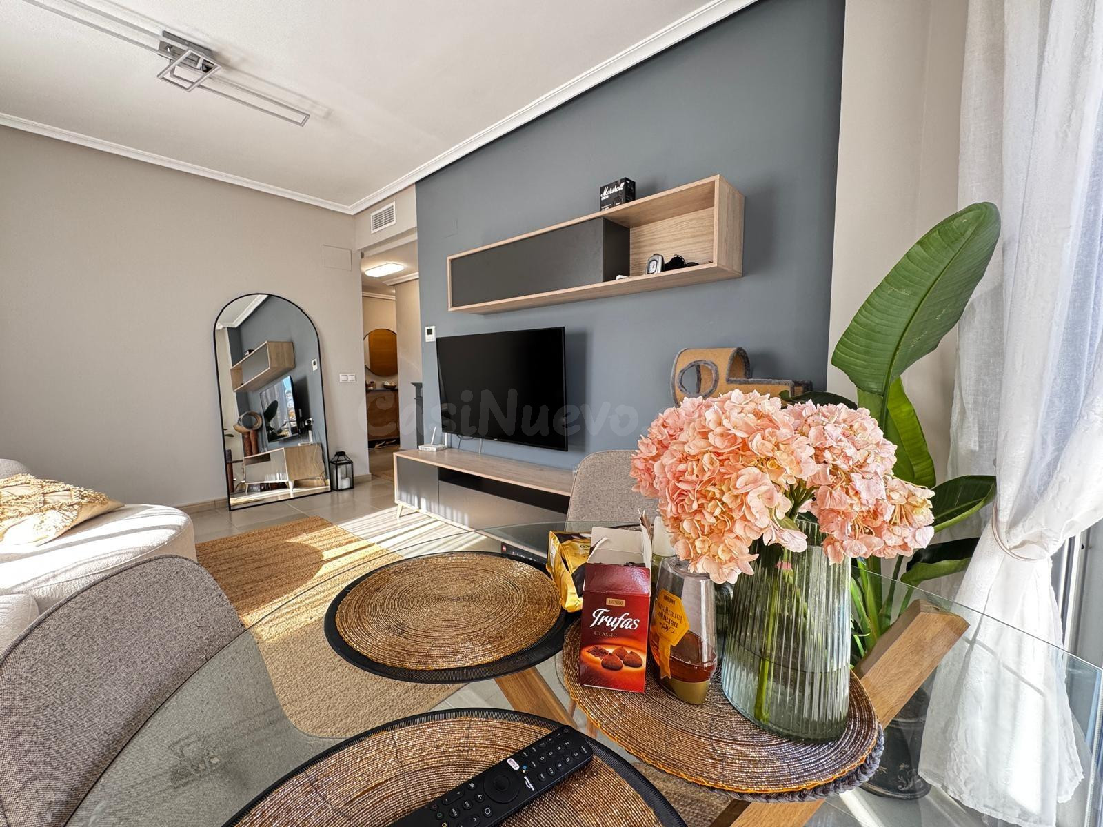 APARTAMENTO DE 3 DORMITORIOS Y 2 BAÑOS EN TORREVIEJA