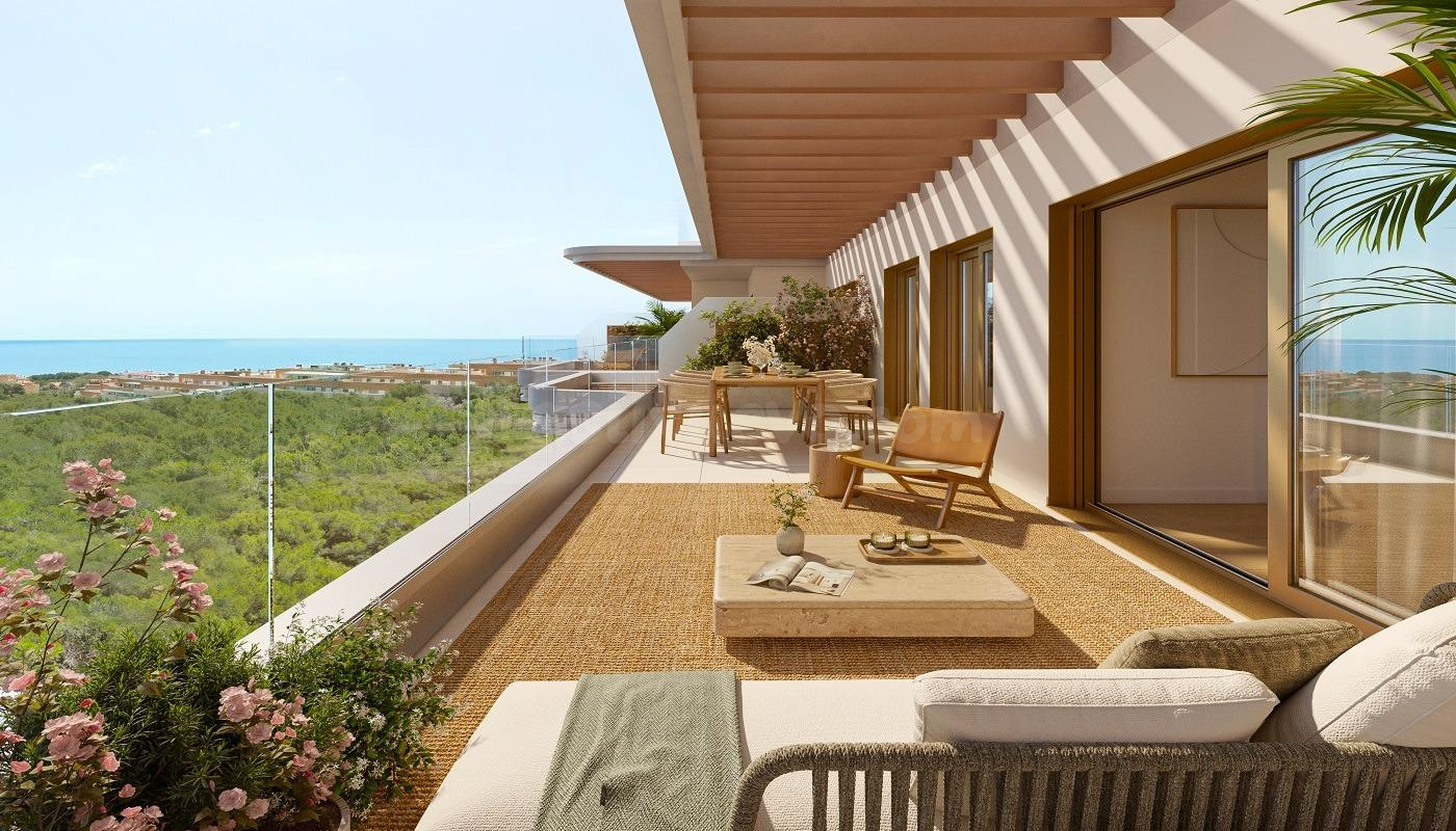 Piso con terraza y vistas al mar en El Pinillo - Torremolinos