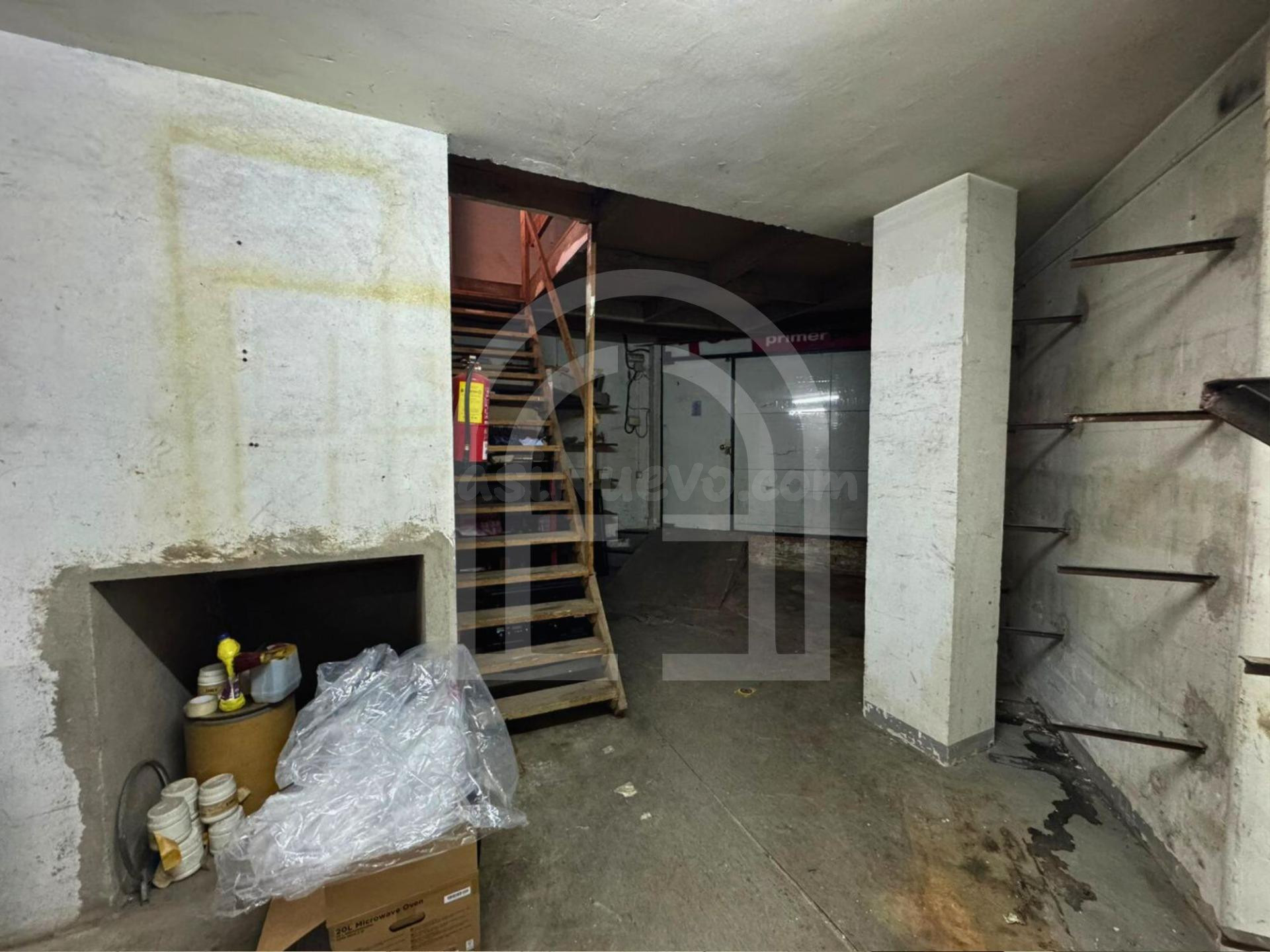 Local en venta en Carrer de Francesc Layret, Can Borrell - foto 3