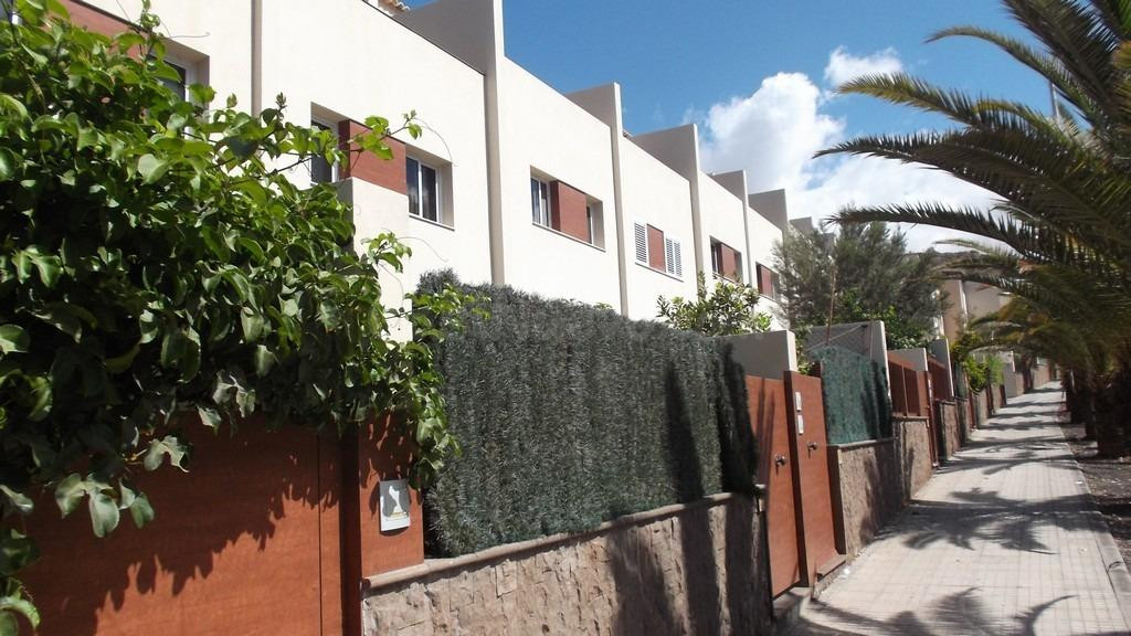 Chalet adosado alquilado – Excelente oportunidad de inversión en Arona (Santa Cruz de Tenerife)