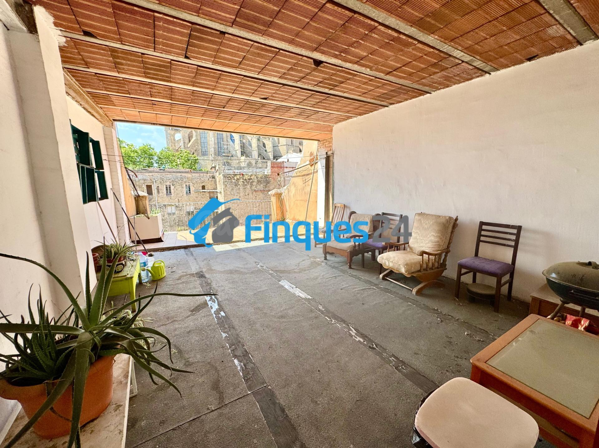 OPORTUNIDAD ÚNICA EN EL CENTRO DE MANRESA – IDEAL INVERSORES O PRIMERA VIVIENDA
