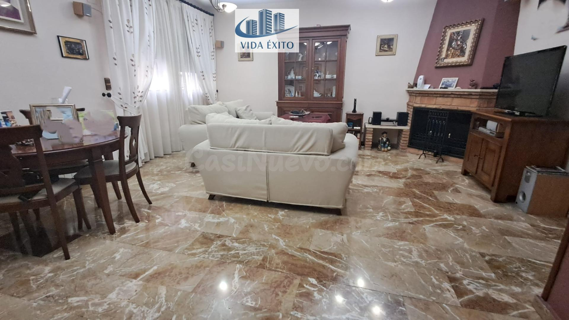 CASA EN SANTA ISABEL