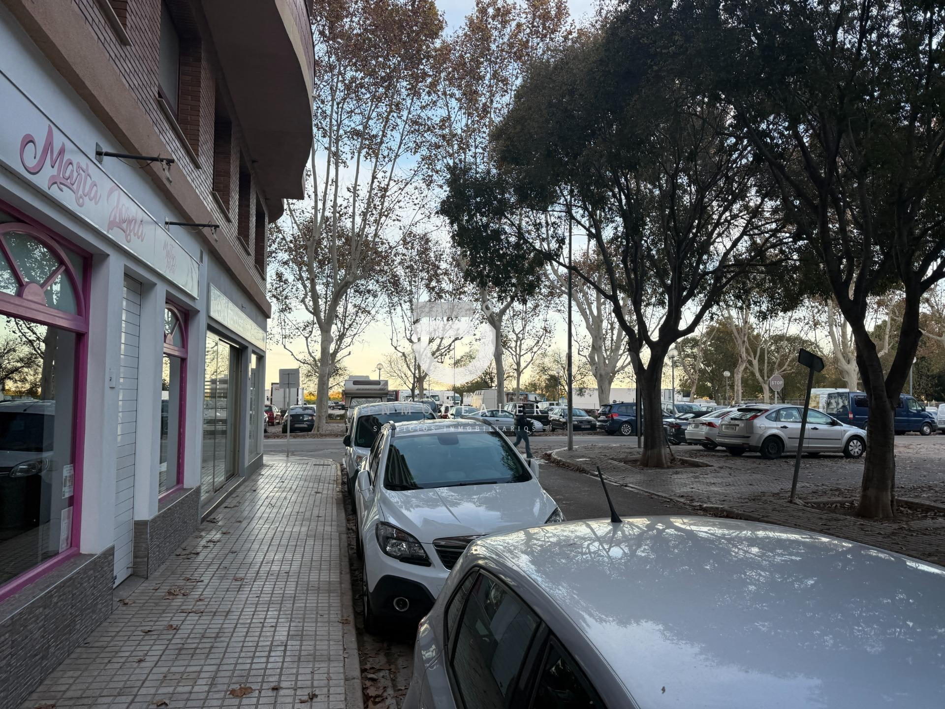 Local comercial 332m² en venta - Ayuntamiento