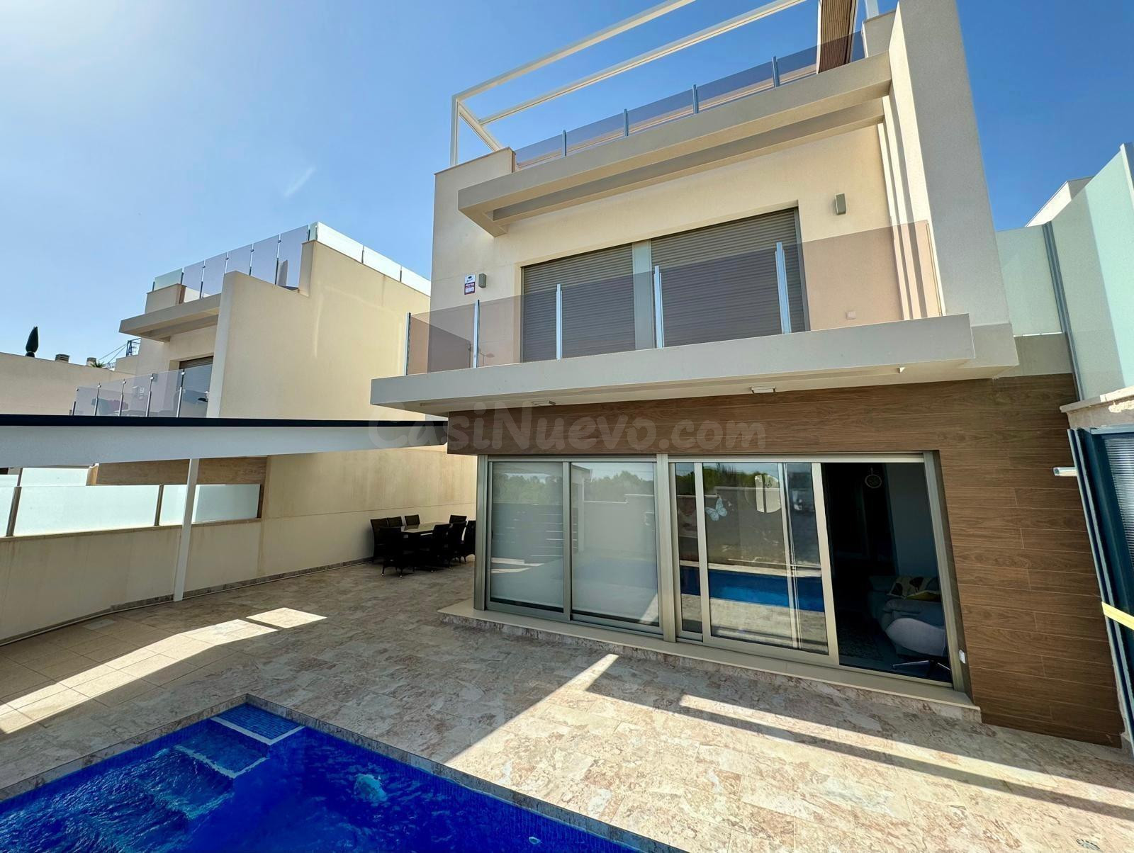 Villa 3 habitaciones 195m² en venta - PAU 26